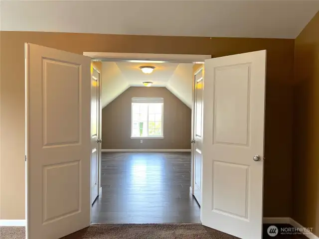 Extra room off the primary bedroom