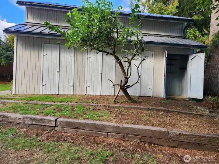 Many storage cubbies on the outside of garage