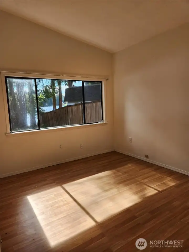 Extra flex room with a great view.