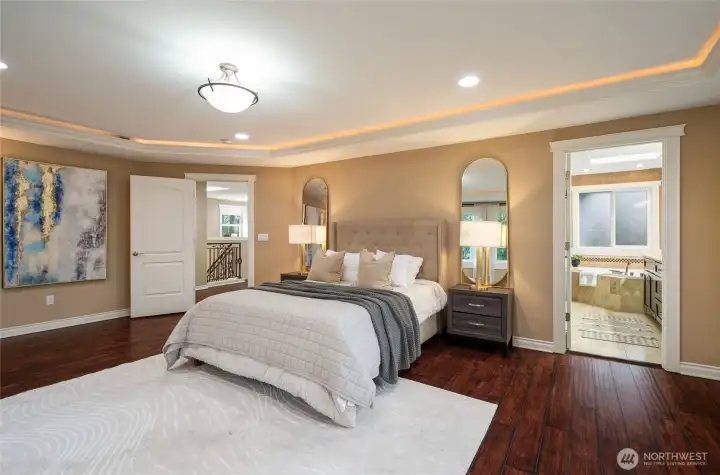 Beautiful ceiling detail and uplighting here as well.