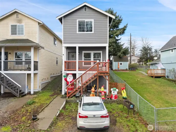 parking space up front