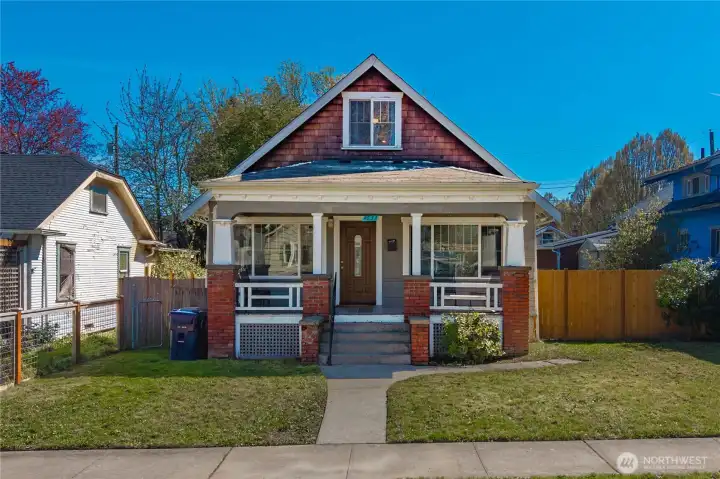 Welcome to 4633 Park Ave S, Tacoma.