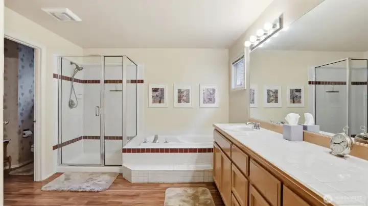 The primary bath is a 5 piece.