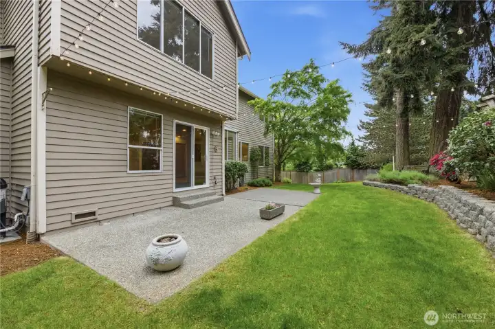 Large Backyard with Mature Landscaping and Garden Space
