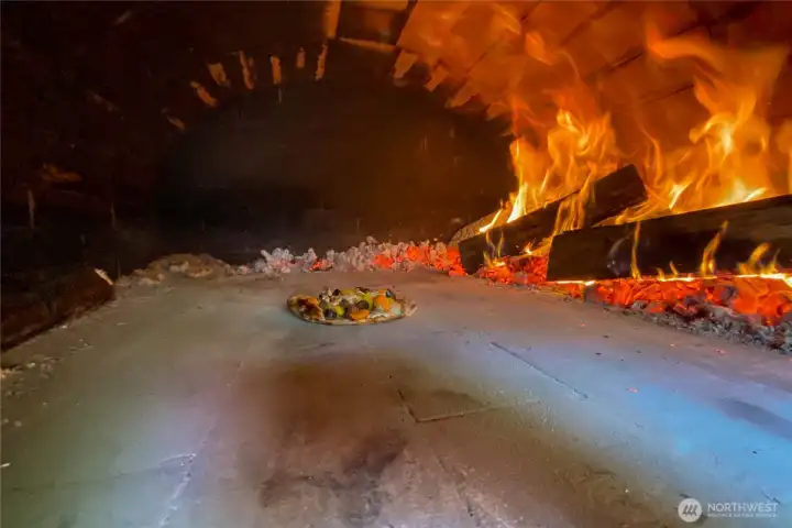 Pizza Oven Pizza Oven