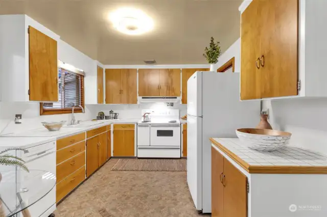 Kitchen with all appliances included.