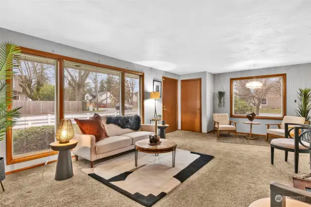 Bright and spacious living room