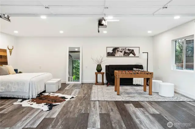 Mancave or MIL Suite