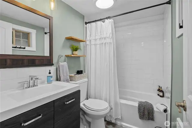Main bathroom