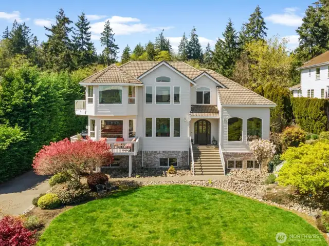 Gorgeous 4440 sq ft home with lovely Mt Rainier & Puget Sound views.