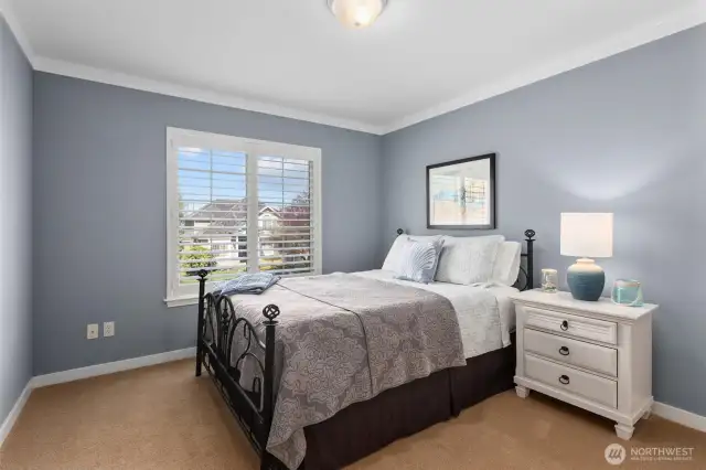 Guest bedroom #1