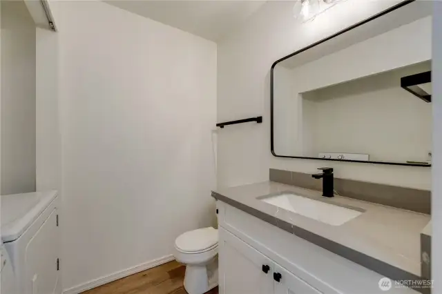 1/2 Bath Laundry