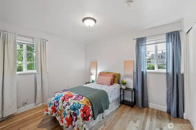 BEDROOM 2