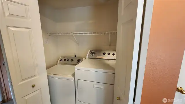 Washer and Dryer stay!