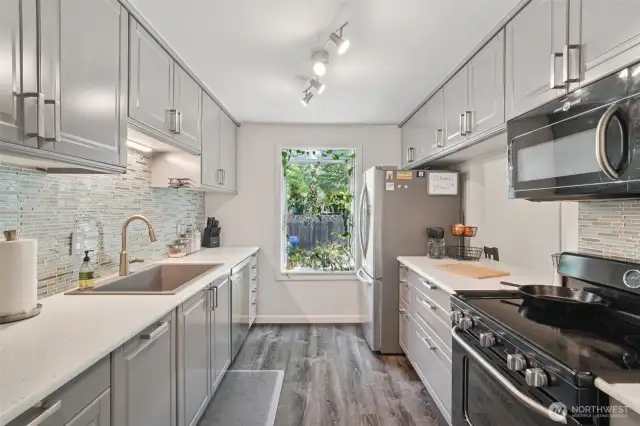 Amazing updated Butlers pantry!