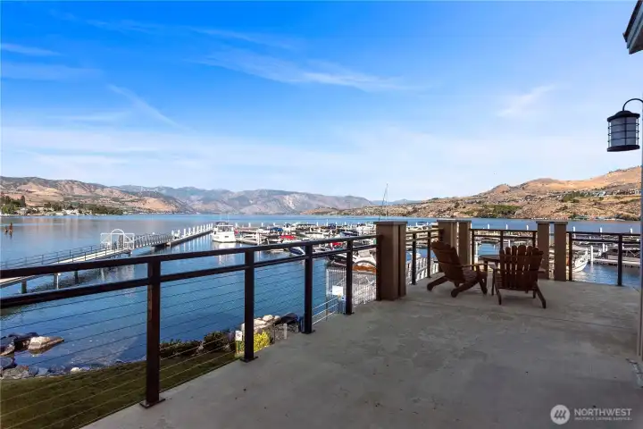 Here's a great place to relax, or to take advantage of wifi and do you work in a beautiful "office."