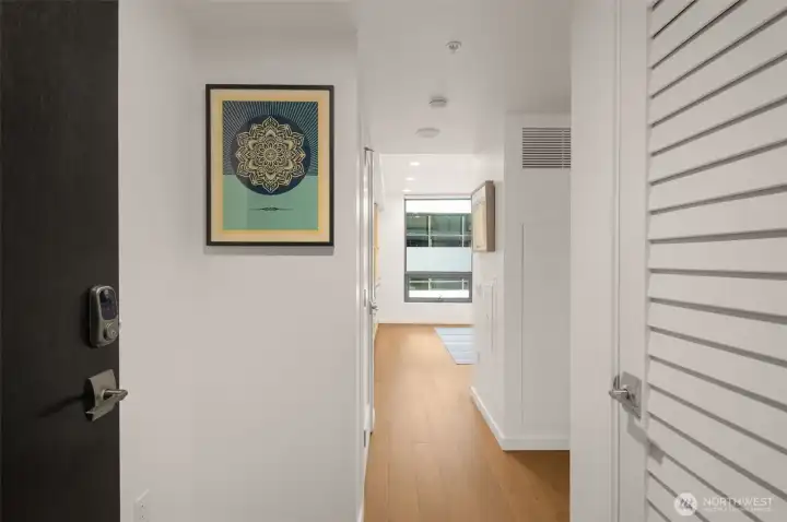 East-Facing Studio 1211