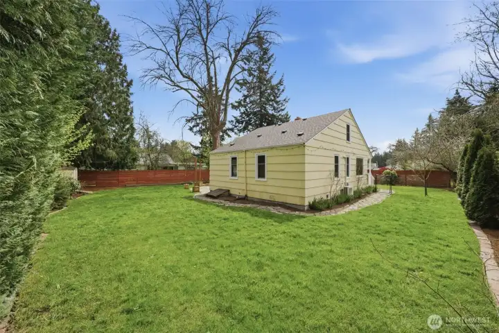 With over 10,000 sq ft of Lot, this yard has endless potential to create exceptional outdoor space!