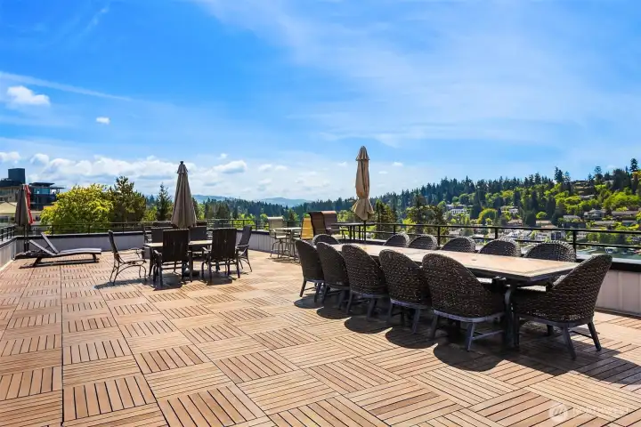 The perfect place to host an al fresco party with plenty of seating.