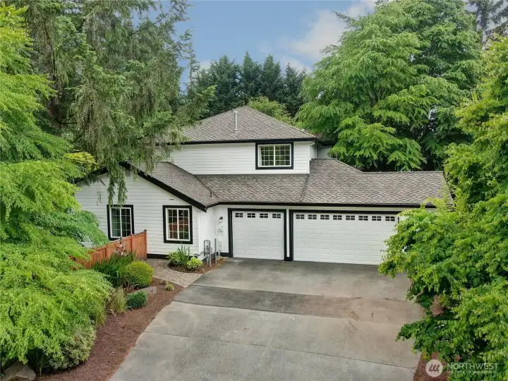 Very large, side-load 3 car garage