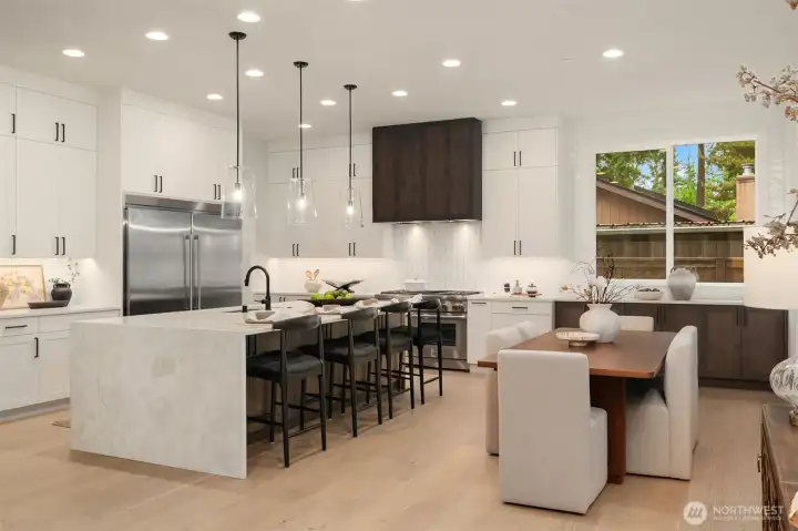 Large chef's kitchen. Large chef's kitchen.