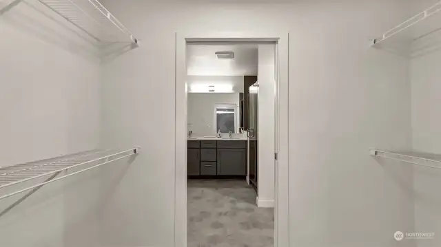 Walk-in Closet