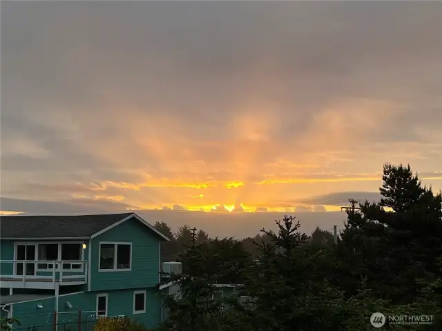Gorgeous sunrises from the 2nd level bedroom.