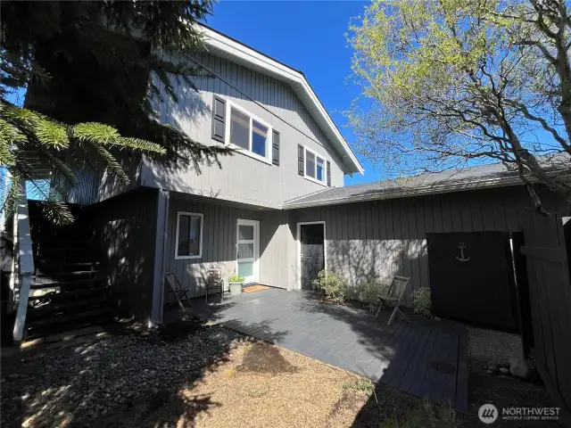 Wonderfully inviting entry with access to the 2-car garage.