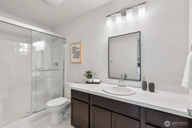 Photographs are for illustrative purposes only. Features, finishes, interior/exterior colors, landscaping and floorplan shown may vary from actual homes built.