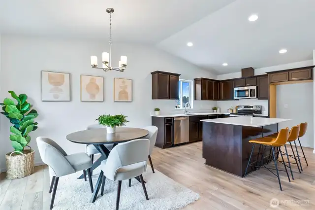 Photographs are for illustrative purposes only. Features, finishes, interior/exterior colors, landscaping and floorplan shown may vary from actual homes built.