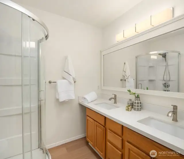 Primary 3/4 bath with quartz countertops