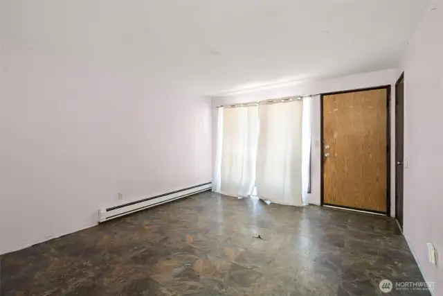 Living rm & entry.