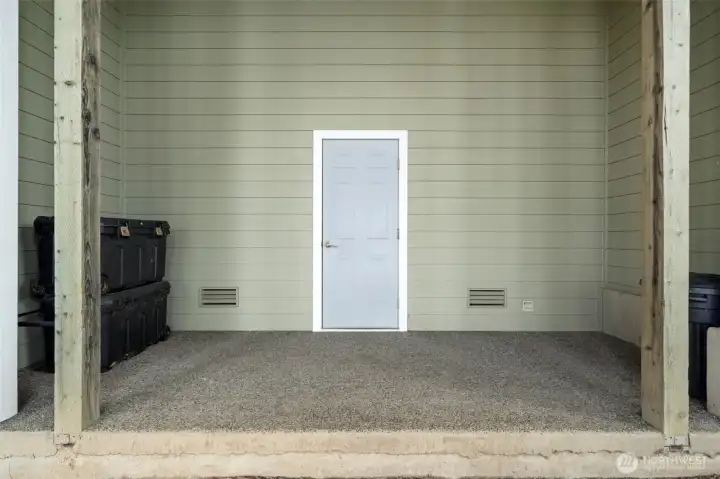 Covered entry into basement/crawlspace