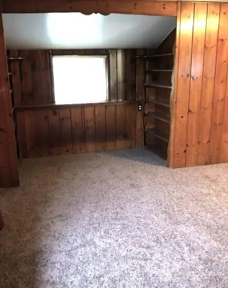 1135B Living area Prior to tenant.