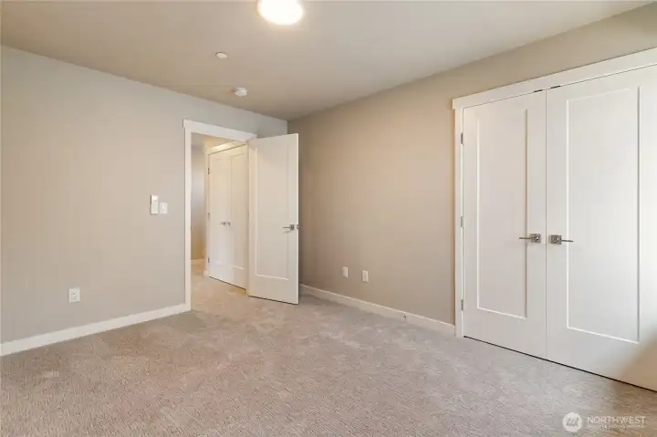 Pic for reference of like unit. 552 Northview is under construction.