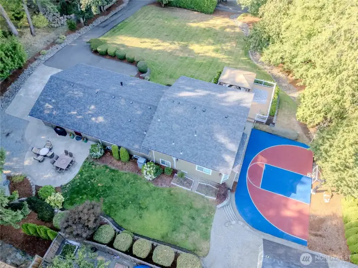 Sports court & patio!