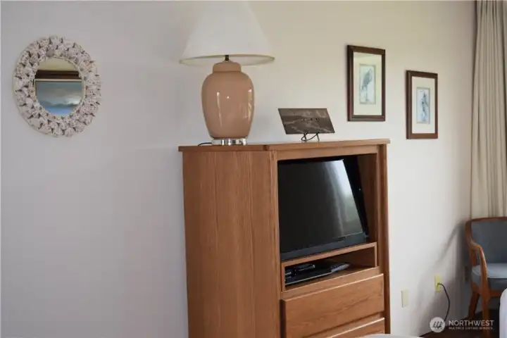 Bedroom has TV & DVD player.