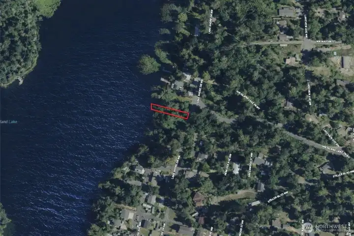 Overhead view with approximate boundaries in red.