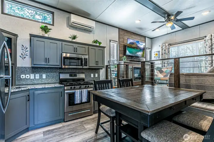 Kitchen with Dinning Room Kitchen with Dinning Room