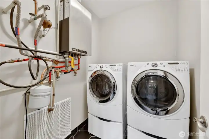 Large utility room off Kitchen. Newer Tankless Water Heater