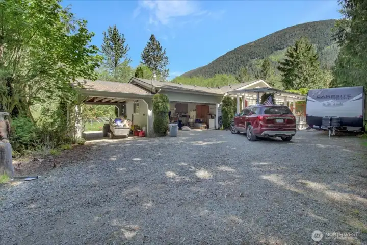 Back Entrance / Attached garage