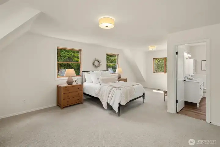 Main House Primary Bedroom with 3/4 Ensuite Bathroom