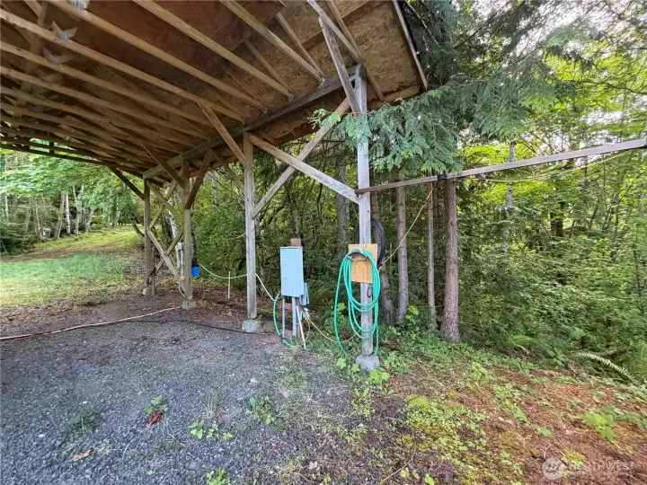 Power, water, septic & fiber optic internet make the hideaway more enjoyable. Power, water, septic & fiber optic internet make the hideaway more enjoyable.