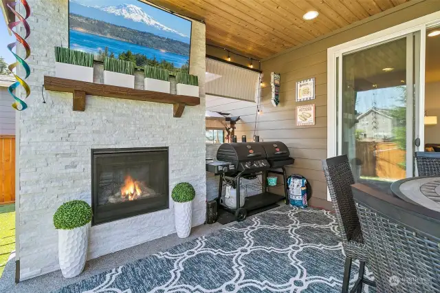 Decorative Outdoor Gas Fireplace & TV Hook-up