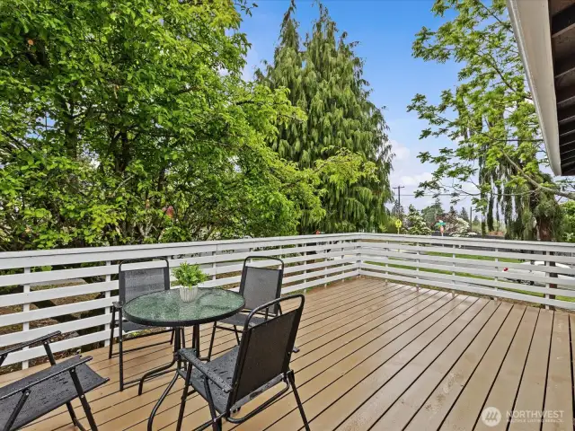 Spacious deck off the dining room.