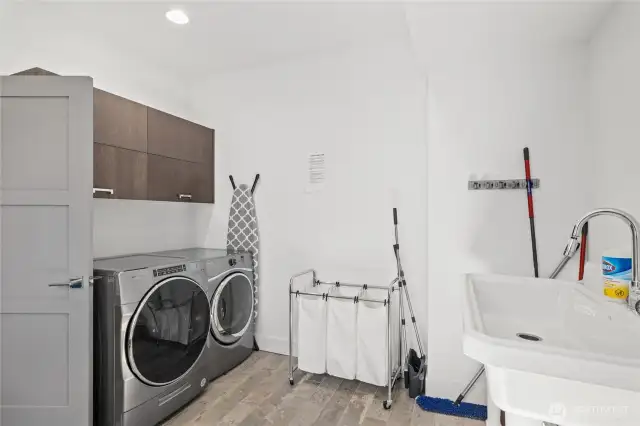 laundry/mudroom