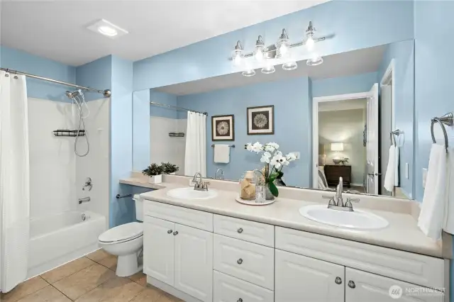 Primary En Suite Bathroom