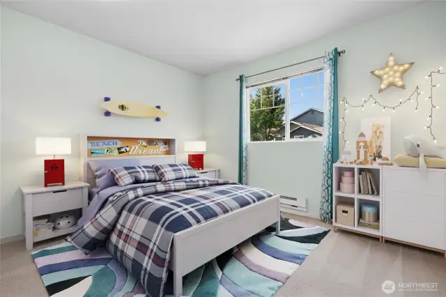 Spacious 2nd Bedroom (Virtual Staging)