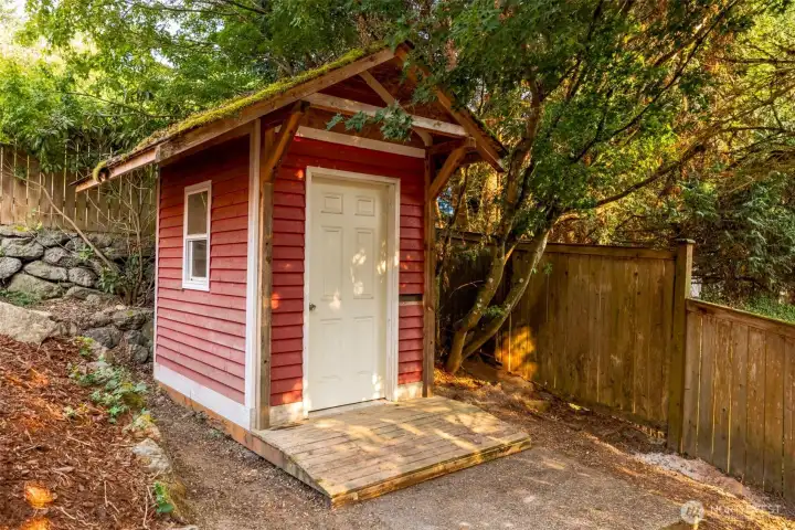 Shed