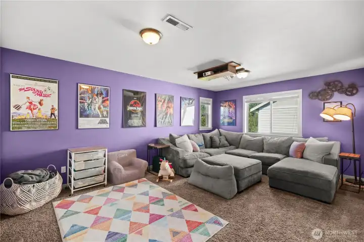 Flex/bonus room